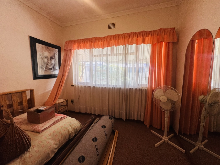 To Let 4 Bedroom Property for Rent in Van Der Stel Western Cape